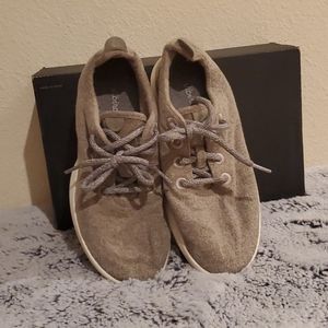 allbirds tan